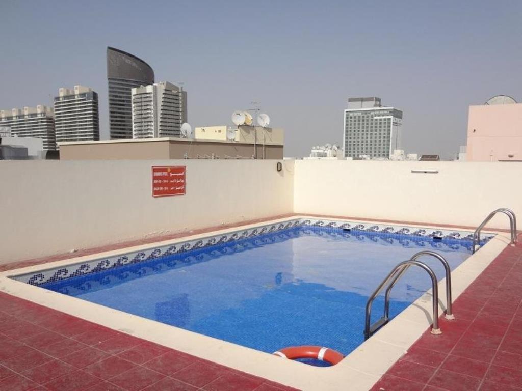 Premiere Hotel Apartments ドバイ エクステリア 写真